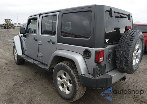2014 Jeep Wrangler Unlimited Sahara z USA, uszkodzony, nr VIN 1C4BJWEG3EL266455